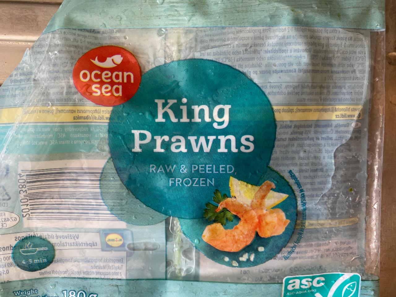 Fotografie - King Prawns Raw & Peeled, Frozen Ocean Sea