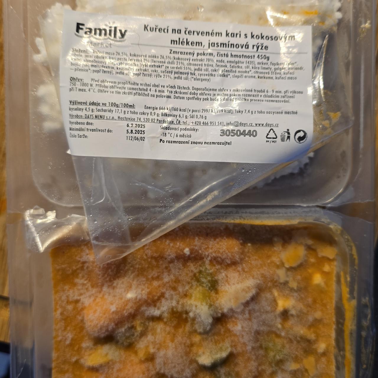 Fotografie - Kuřecí na červeném kari s kokosovým mlékem, jasmínová rýže Family Market