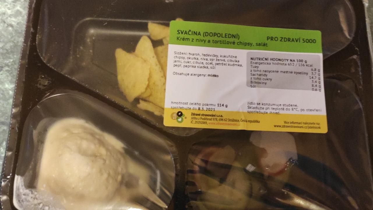 Fotografie - Krém z nivy a tortillové chipsy, salát Zdravé stravování