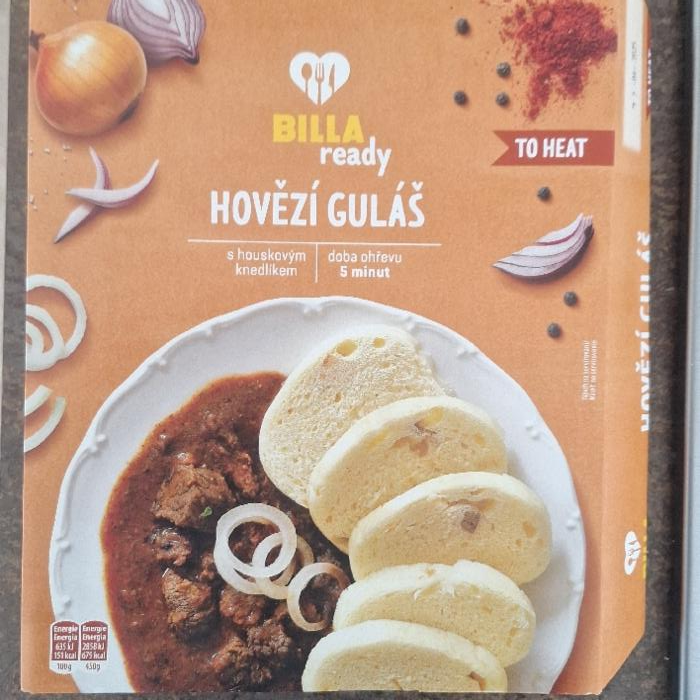 Fotografie - Hovězí guláš s houskovým knedlíkem Billa ready