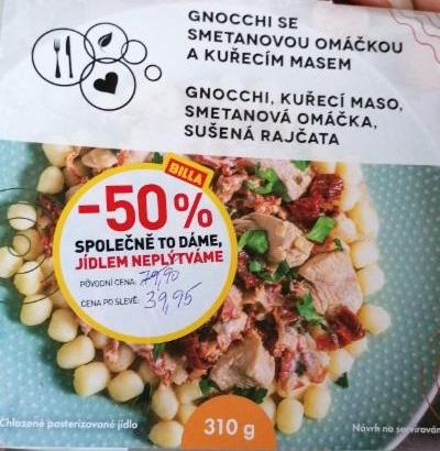 Fotografie - Gnocchi se smetanovou omáčkou a kuřecím masem, sušené rajčata Billa