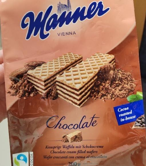 Fotografie - Chocolate cream filled wafers Manner