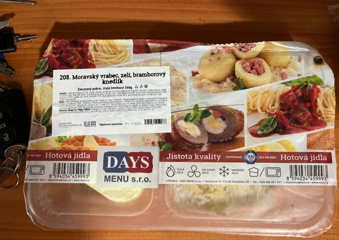 Fotografie - Moravský vrabec, zelí, bramborový knedlik Days Menu