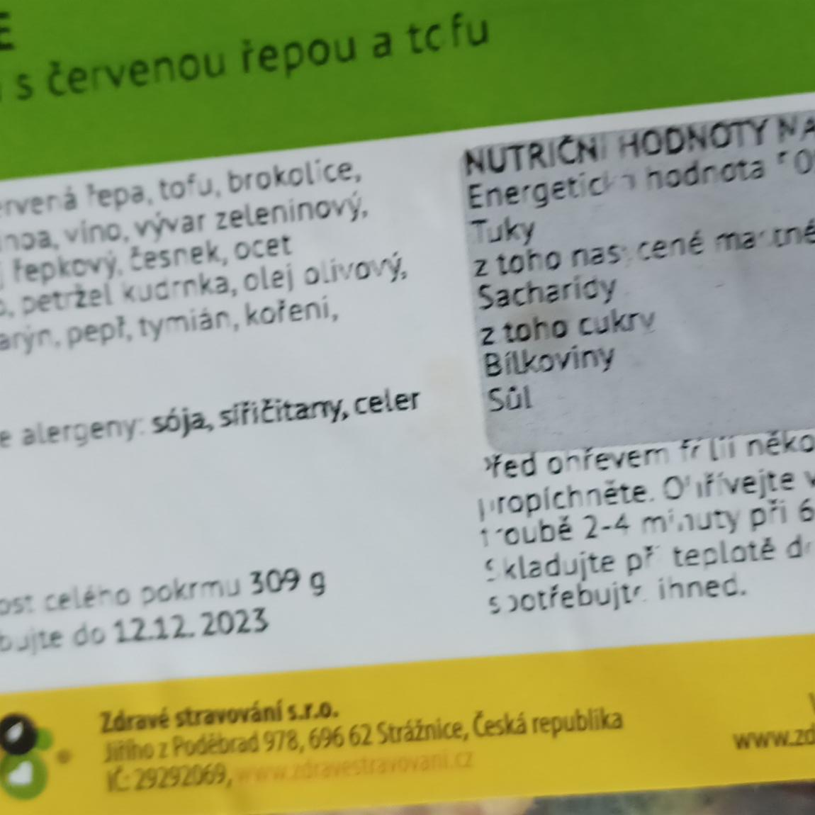 Fotografie - Quinoa s červenou řepou a tofu Zdravé stravování