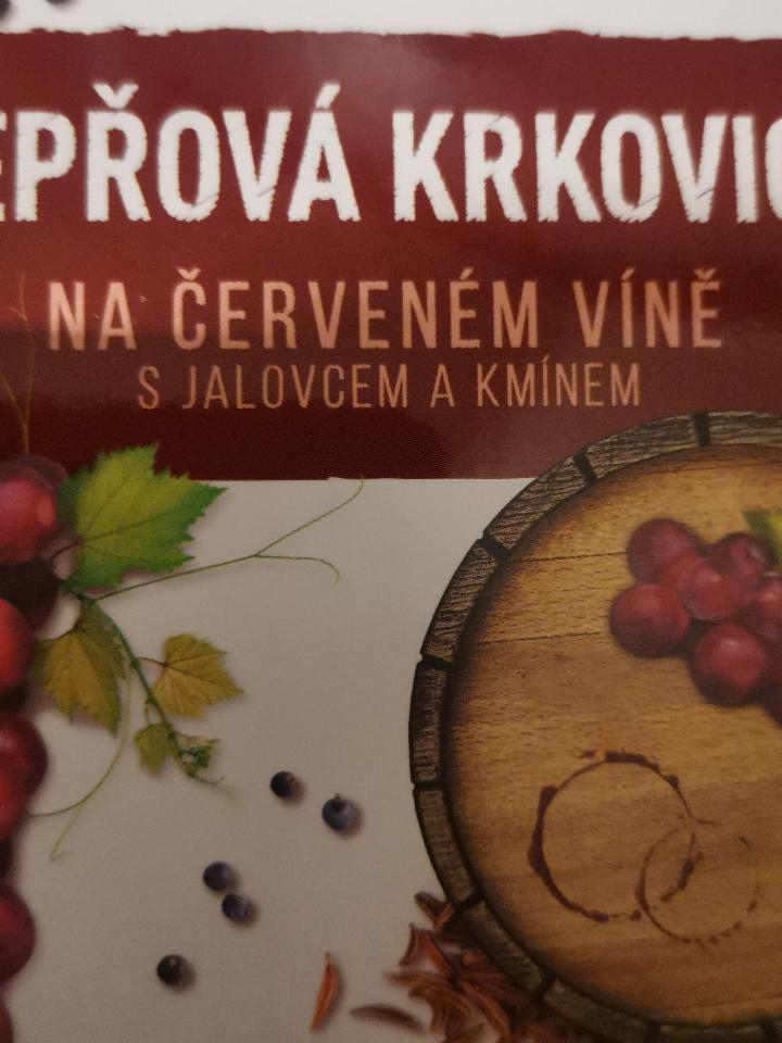 Fotografie - Vepřová krkovice na červeném víně s jalovcem a kmínem
