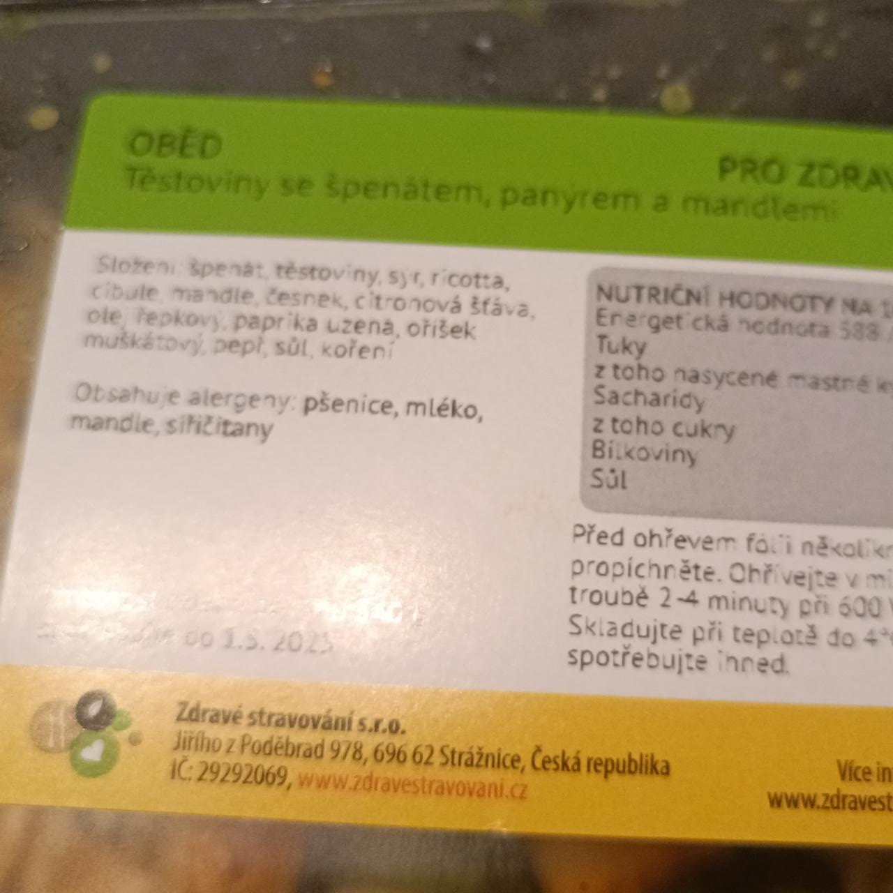 Fotografie - Těstoviny se špenátem, panyrem a mandlemi Zdravé stravování