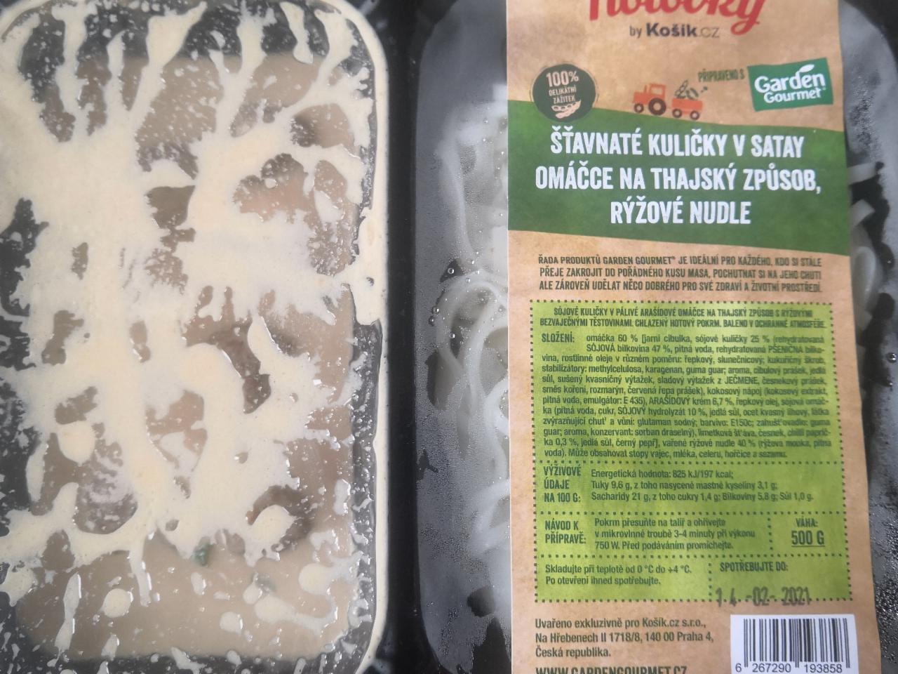 Fotografie - Šťavnaté kuličky v satay omáčce na thajský způsob, rýžové nudle Hotovky Košík.cz