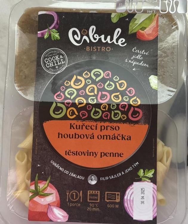 Fotografie - Kuřecí prso, houbová omáčka a těstoviny penne Cibule Bistro