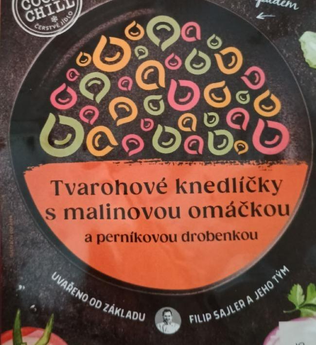 Fotografie - Tvarohové knedlíčky s malinovou omáčkou a perníkovou drobenkou Cibule Bistro