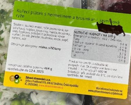 Fotografie - Kuřecí plátek s hermelínem a brusinkami, jasmínová rýže Zdravé stravování