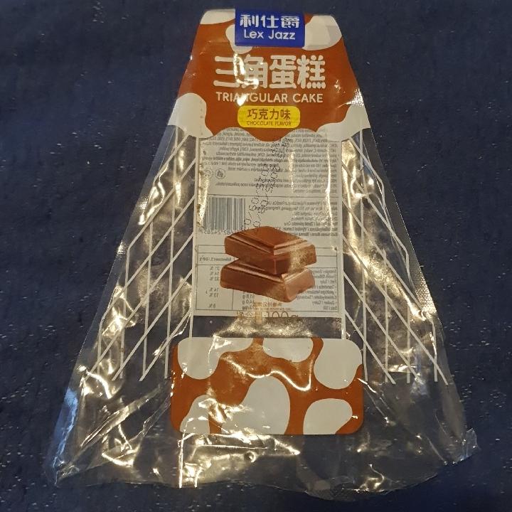 Fotografie - Triangular cake chocolate flavor Lex Jazz