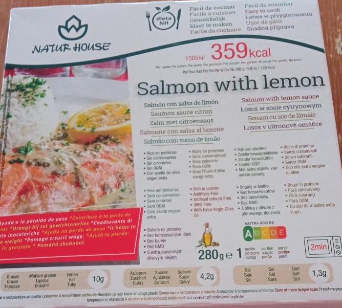 Fotografie - Salmon with lemon Natur house