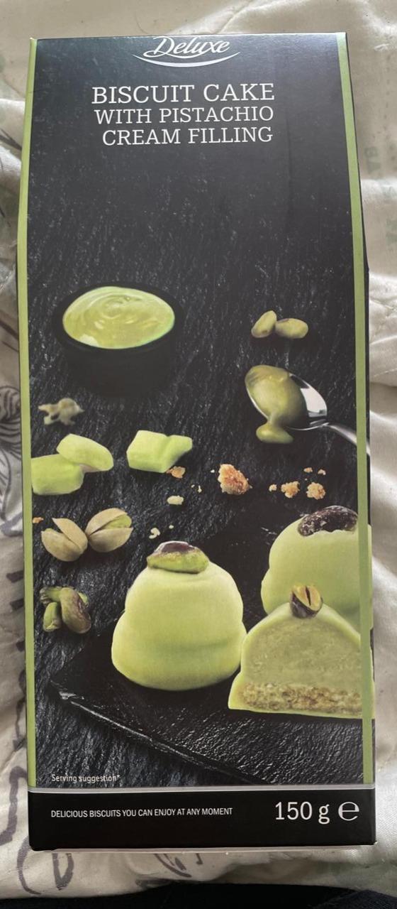 Fotografie - Biscuit cake with pistachio cream filling Deluxe